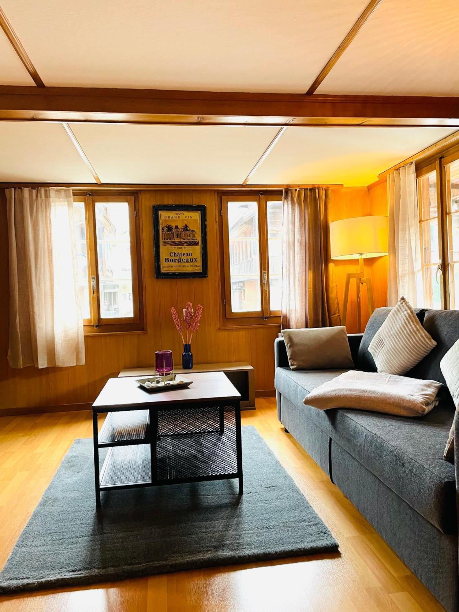 Lovely & Great Equipped Wooden Alp Chalet Flat Kandersteg Bagian luar foto